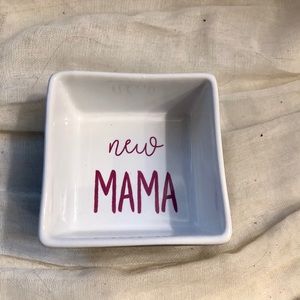 👑New mama jewelry trinket dish
